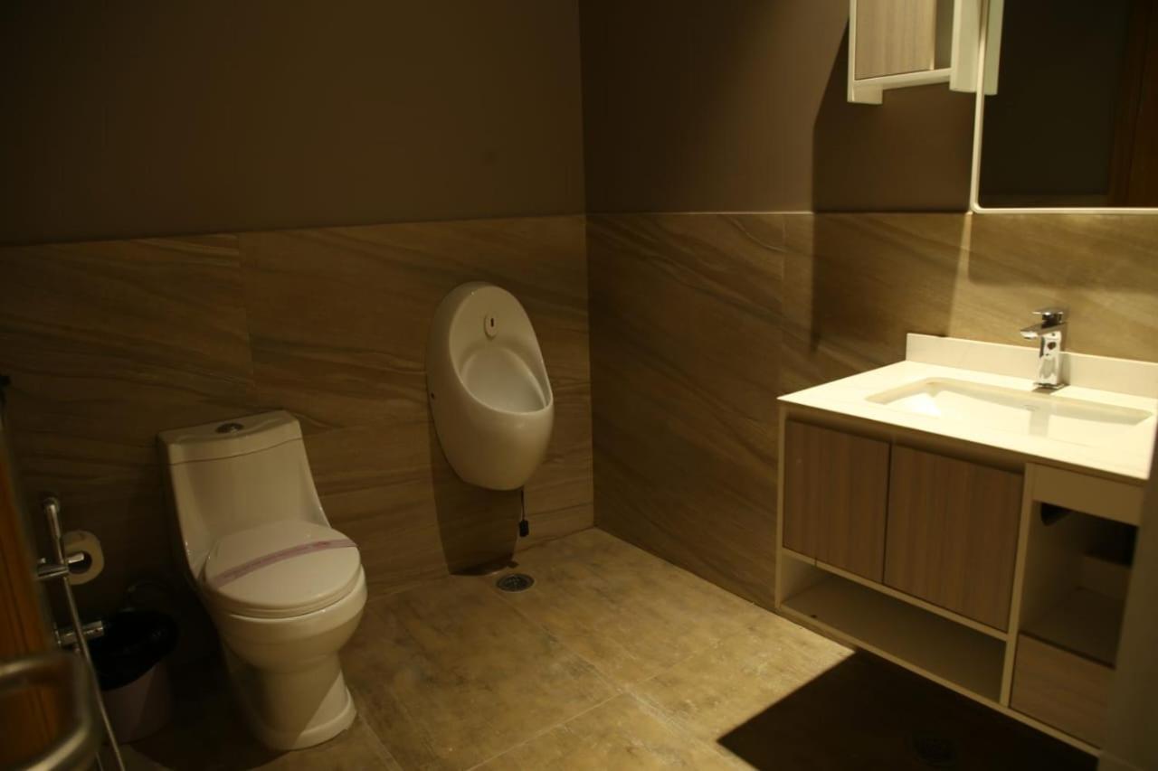 Hotel Rajmahal Moradabad Esterno foto