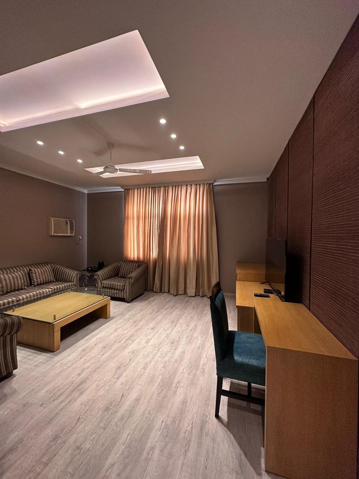 Hotel Rajmahal Moradabad Esterno foto